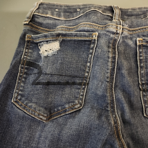 AMERICAN EAGLE Next Level Stitch Distressed Blue Jeans Size 6 Short - Picture 2 of 9